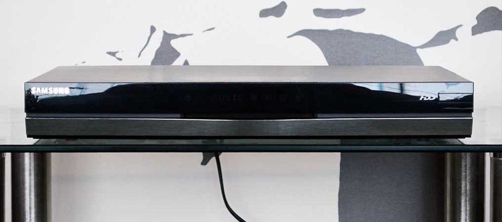 Samsung BD-H8900N – Blu-ray 3D Recorder cu HDD 1TB și Twin Tuner HD