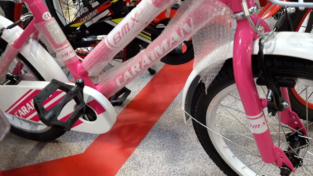 Bicicleta copii, 16 inch. Roti ajutatoare. Cosulet. Noua!