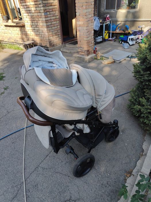 Коляска детская всесезонная