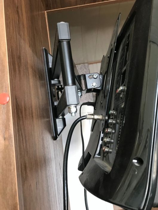 Кронштейн для телевизора