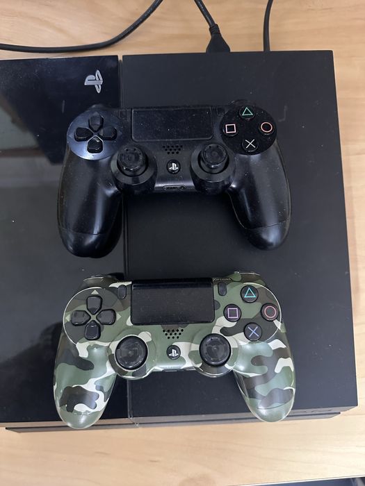 Продам ps4/playstation 4 прошитая