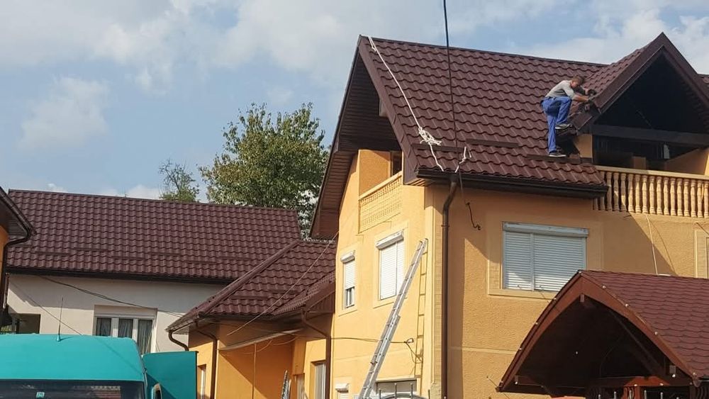 Pazie metalica acoperișuri Mansardari dulgherie acoperis