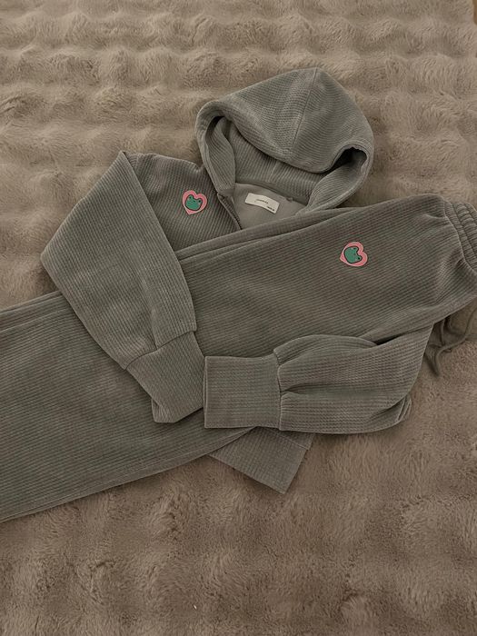 Спортен екип RESERVED