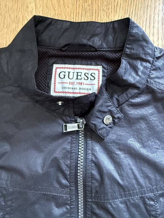 Пролетно- есенно яке Guess 100% оригинал!!! Размер S
