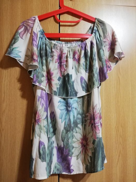 Bluze damă 25 lei/2 bucăți