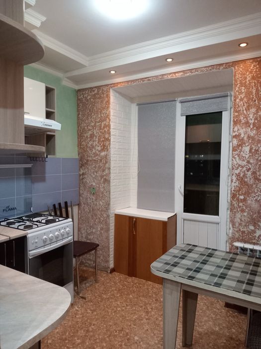 Сдаю-4-х.ком.кв. на 6мкр.