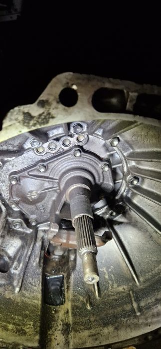 Cutie viteze isuzu tropper 3.0 reductor grup