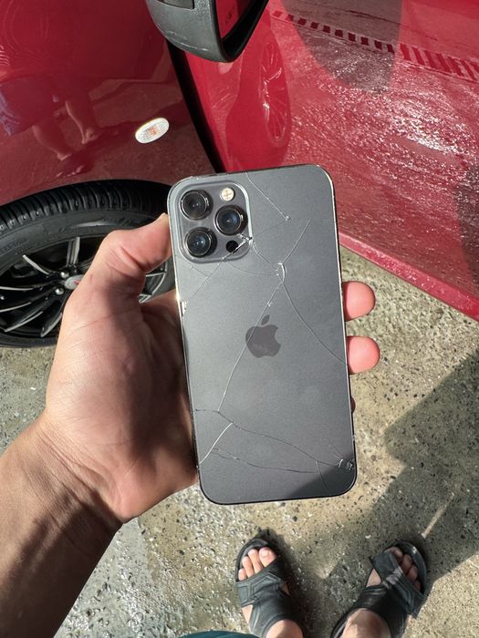 12 promax Iphone