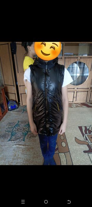 Продам куртку осень весна