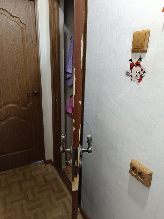 Продаем 4 межкомнатные двери