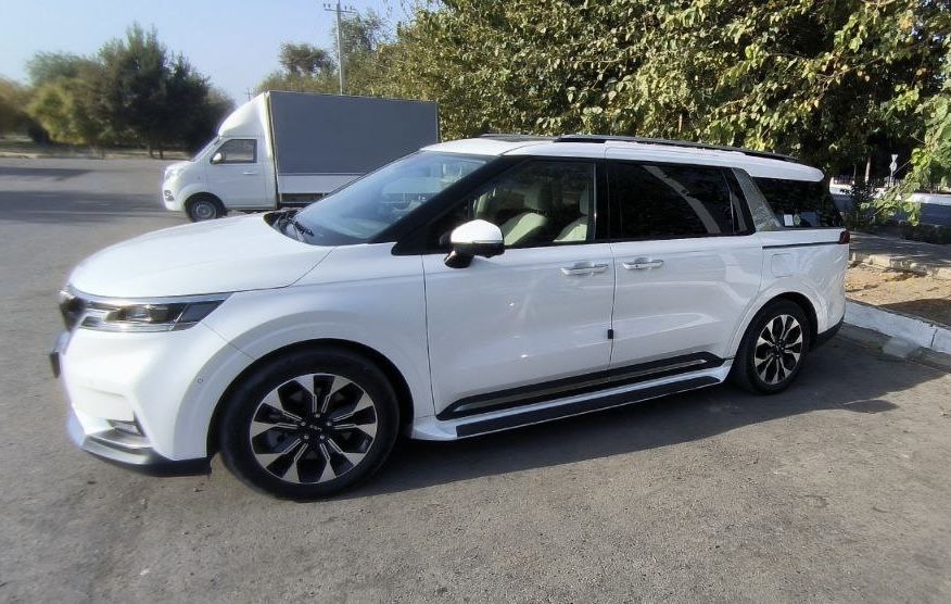 Kia Carnival Корейский фулл позиция 2023 йил