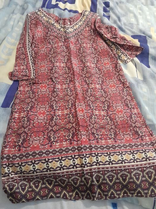 Подарявам     рокля