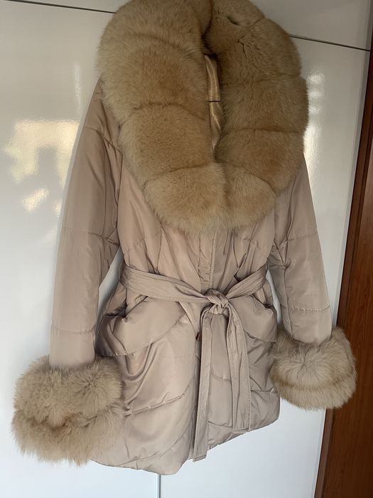 Луксозно зимно яке с ест косъм