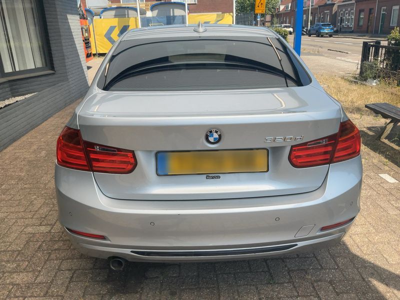 BMW 3er 320d EfficientDynamics Edition 2015