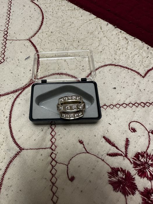 Продам печатку с брилиантами