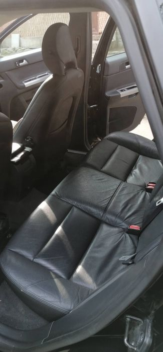 VOLVO V50 2010 — imagine 4