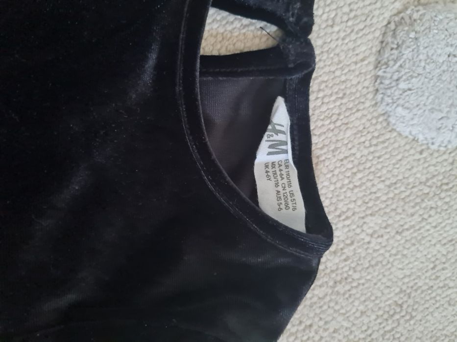 Рокля H&M, подходящ сет за Коледа