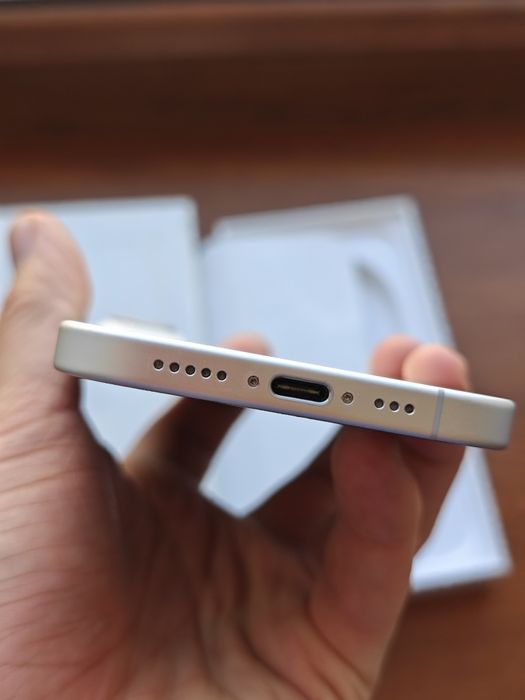 iPhone 16 128Gb 5G идеальный