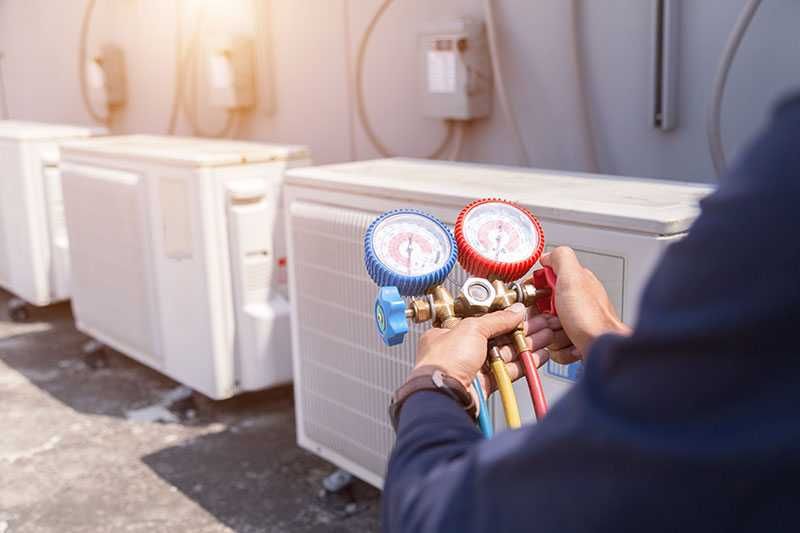 Doctor-Chirurg in AER CONDITIONAT :diverse reparatii,incarcare freon