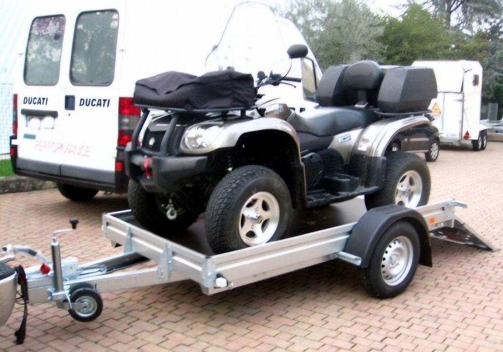 Inchiriere/închiriez/ remorca Atv-moto-marfa 750 kg transport