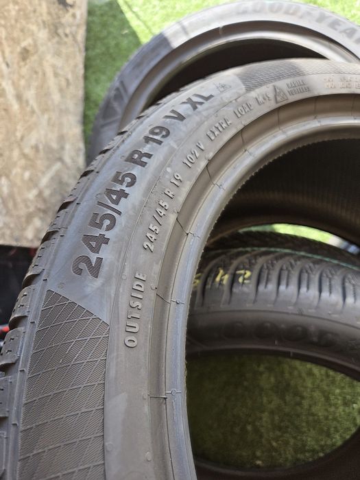 245 45 R19 Goodyear/Continentalul  m+s