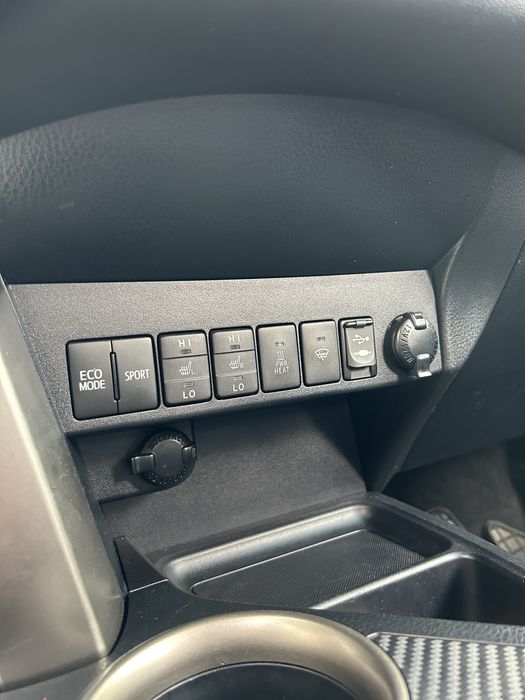 Toyota Rav4 2.2 АВТОМАТ 4х4