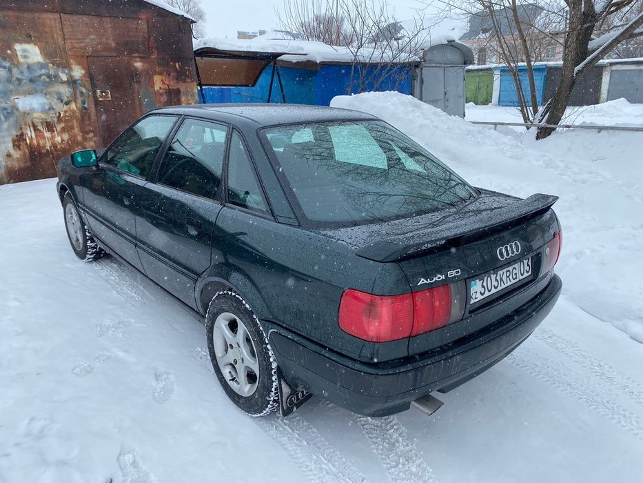 Продам Ауди 80 б4