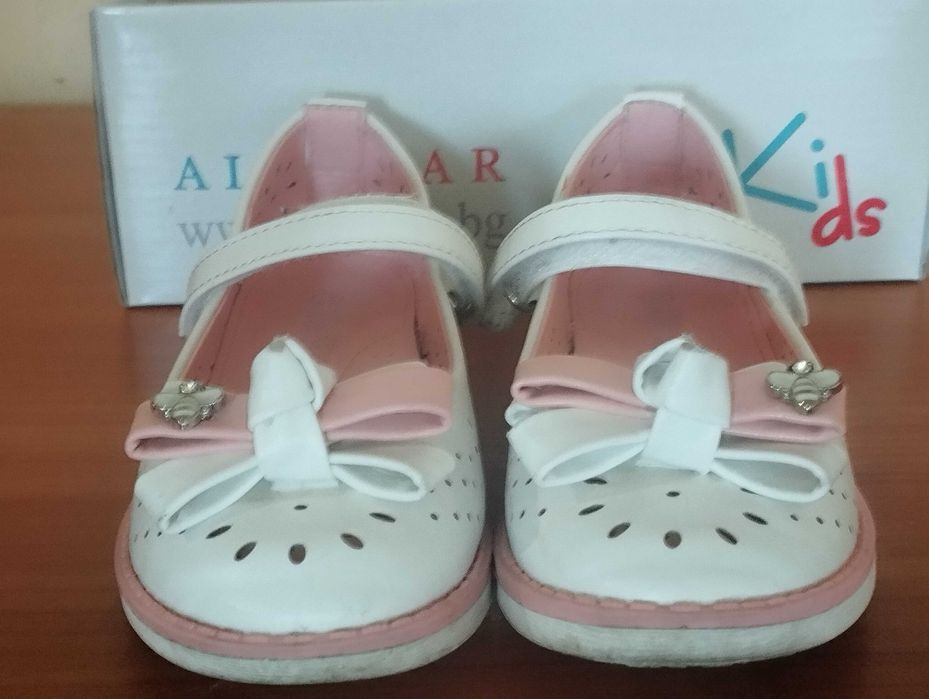 детски бели обувки Air Star