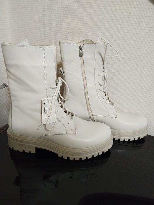 Сапоги белые осень