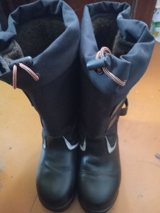 Продам Сапоги зимние.