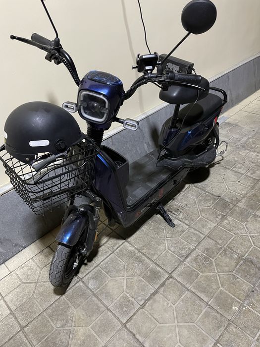 Skuter elektro yangi