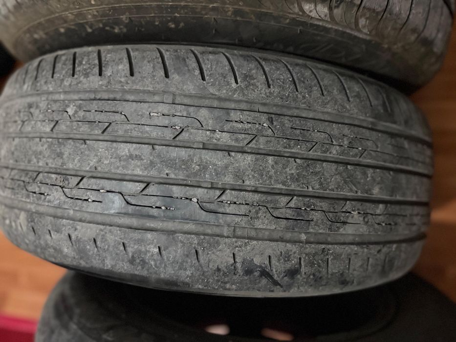 Продаю комплект резины с дисками