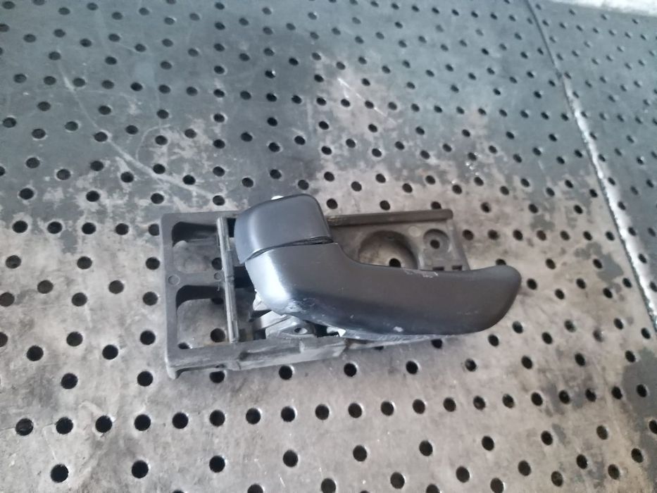 Maner interior usa stanga fata hyundai i10 1 pa
