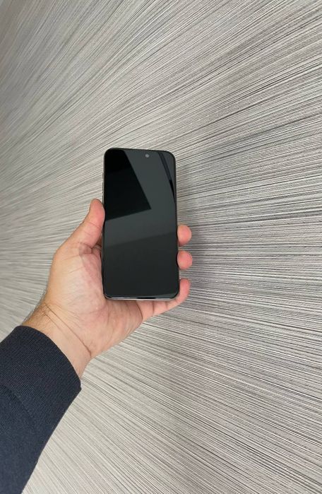 iPhone 15 pro max 86% yomkost