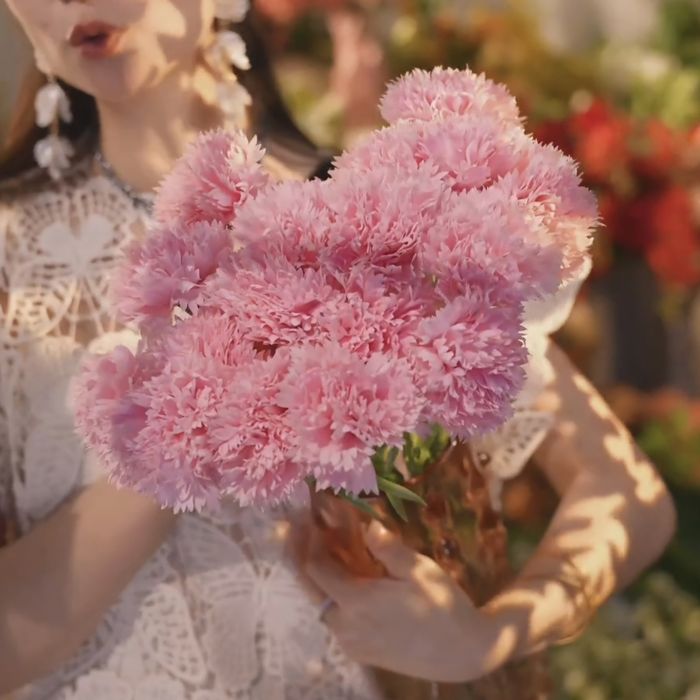 Искуственные цветы и горшки по оптовым ценам