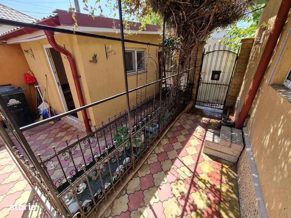 Dacia-  casa cu 5 camere de caramida