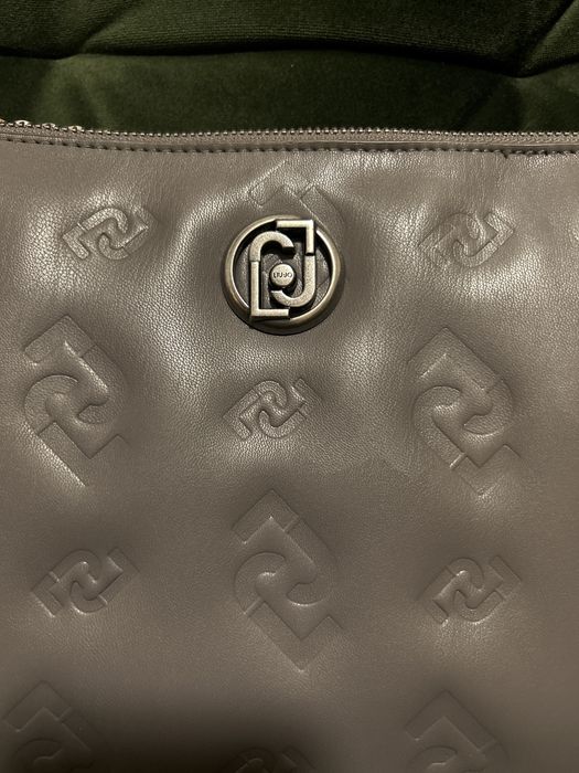 Vand poseta gri Liu Jo,noua,fara eticheta