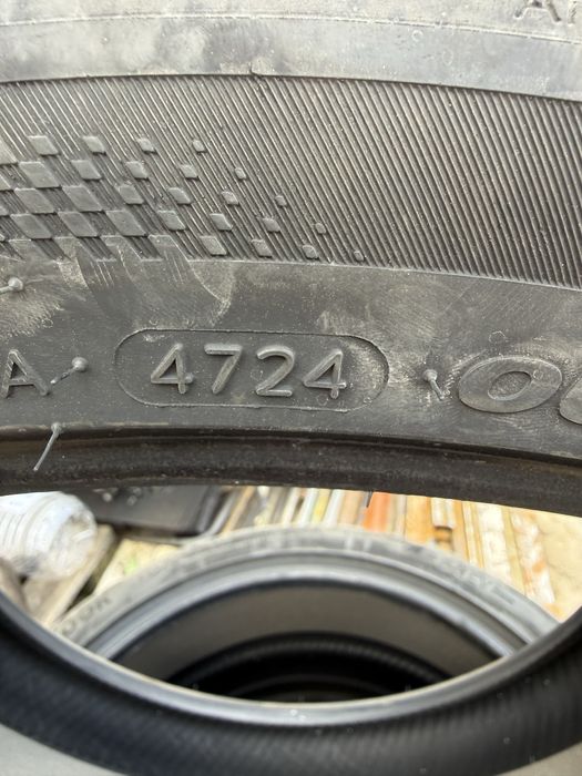 235 40 19 свалени от Тесла