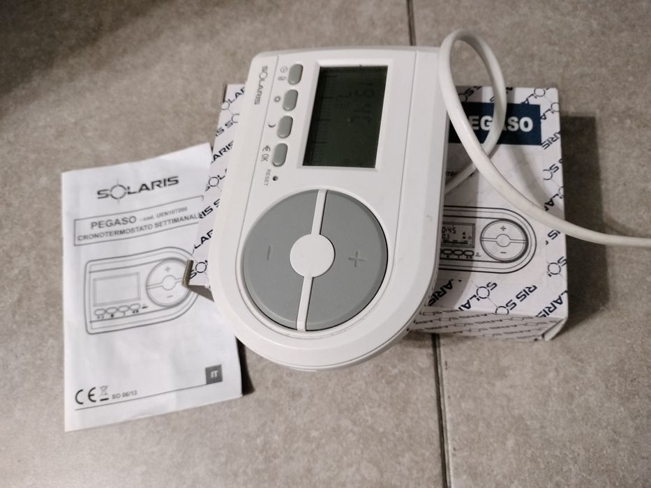 Termostat Solaris cu fir