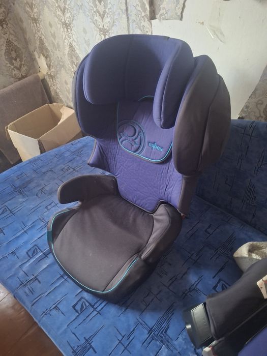 Продам автомобильное детское кресло