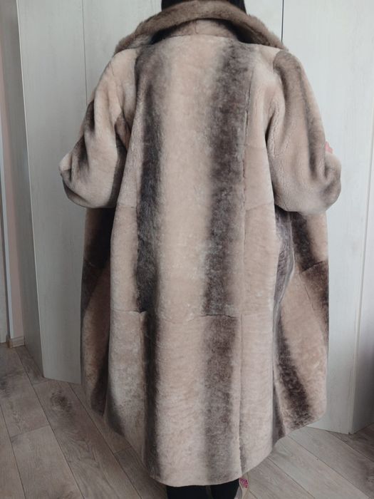 Продам шубу. Состояние отличное.