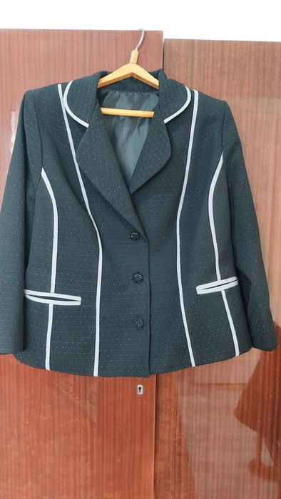 Pidjak astarli ayollarga