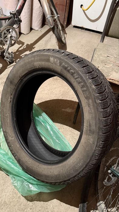 мишлен зима 235,55,19