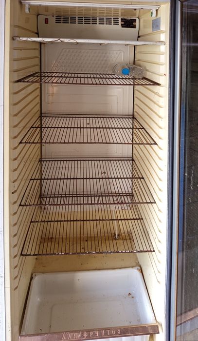 Хладилна витрина