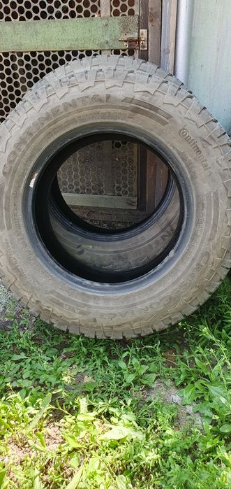Продам резина УАЗ