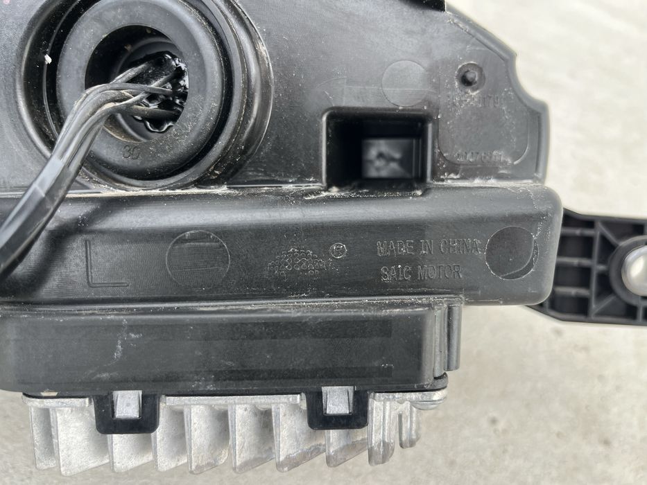 Ляв фар за MG 4 Electric