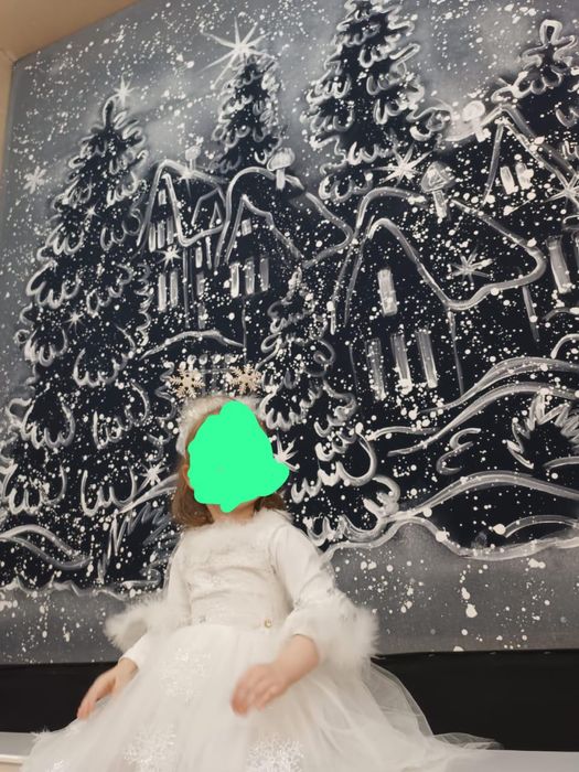 Продаются 2 детских новогодних платья