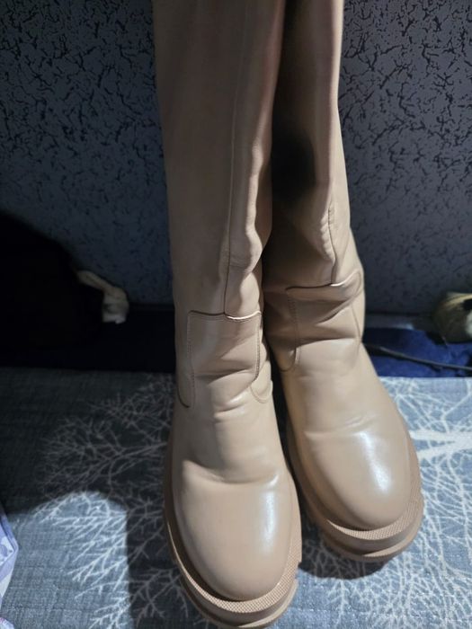 Продам зимние сапоги 38