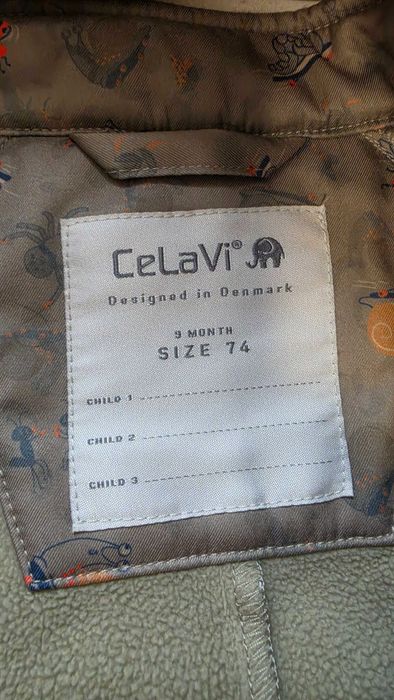 Здравейте, продавам два броя софтшел гащеризона марка ,,CeLavi", размер 74, в отлично състояние. Цена 25 евро за брой.