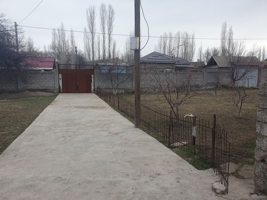 Ховли уй 5 хонали 2 времянка манзара жойда